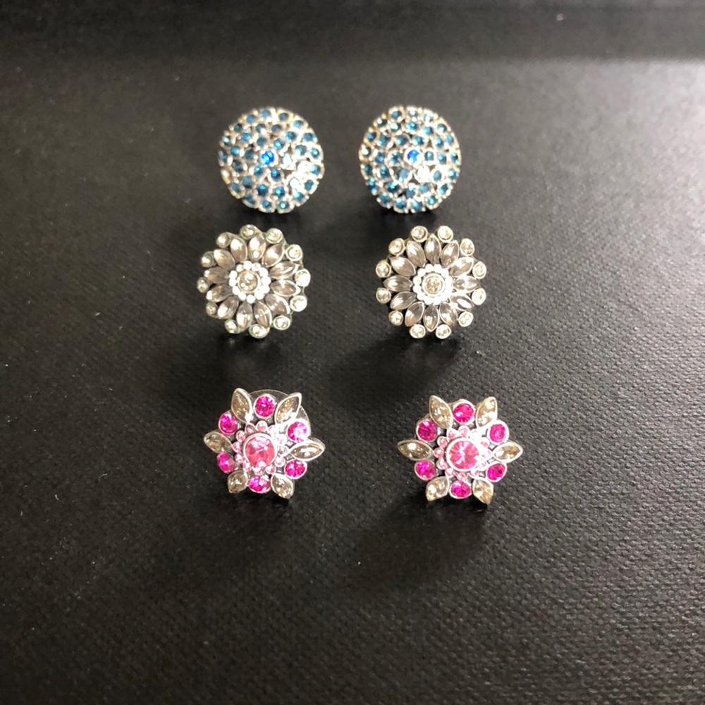 Fossil stud earrings